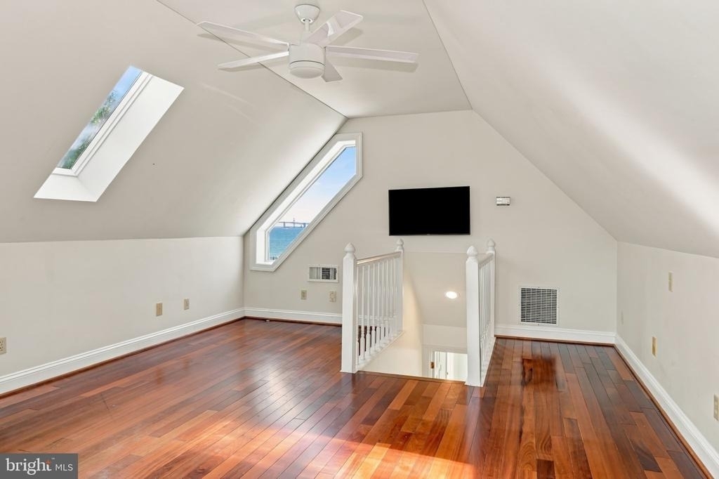309 Blue Bay Road - Photo 33