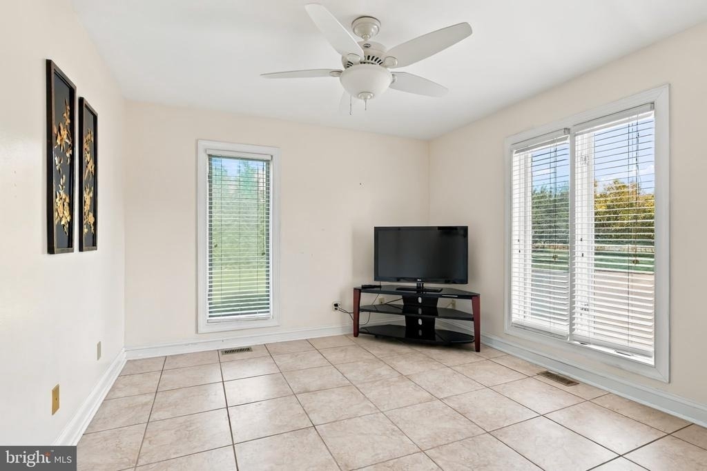 309 Blue Bay Road - Photo 15