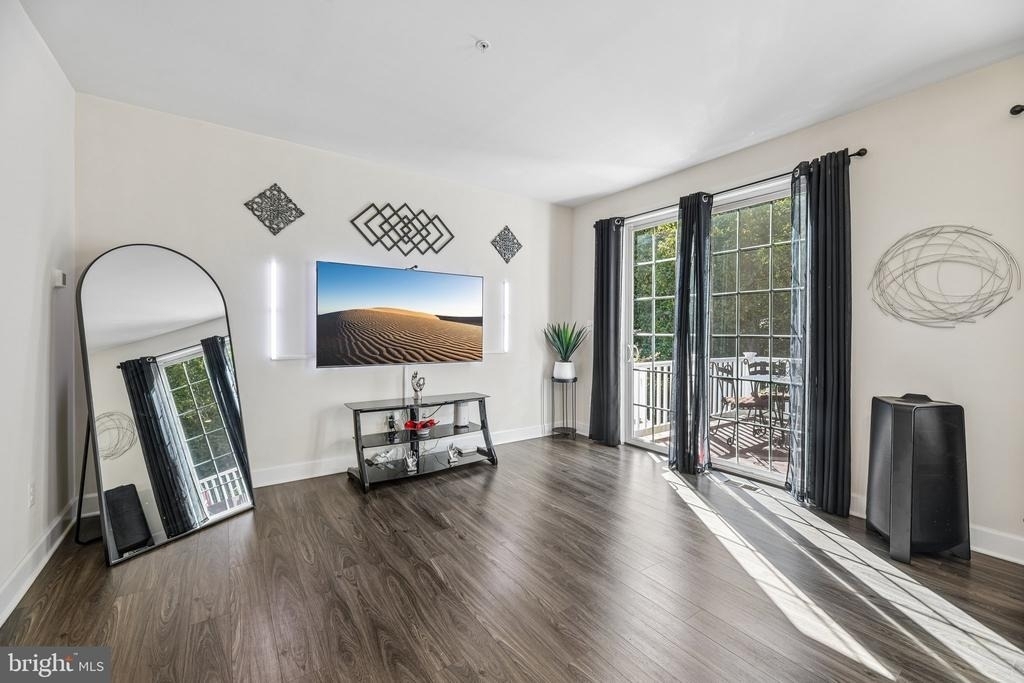 9123 Fox Stream Way - Photo 10
