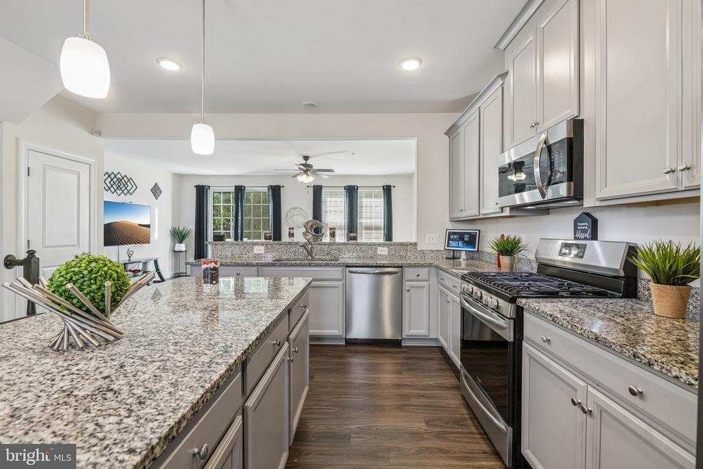 9123 Fox Stream Way - Photo 17