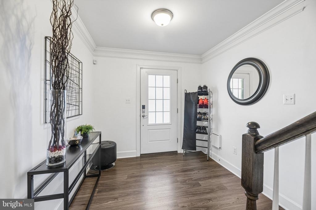 9123 Fox Stream Way - Photo 4