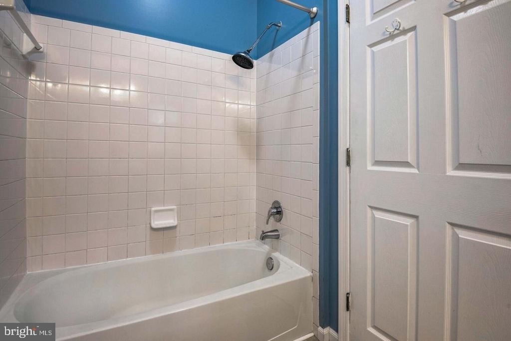 18806 Harmony Woods Lane - Photo 24