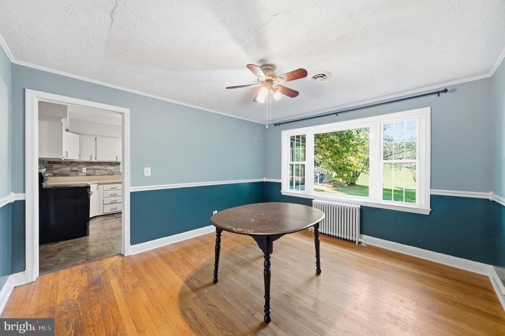 26015 Woodfield Road - Photo 8