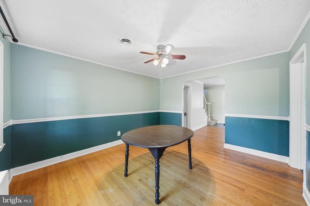 26015 Woodfield Road - Photo 10
