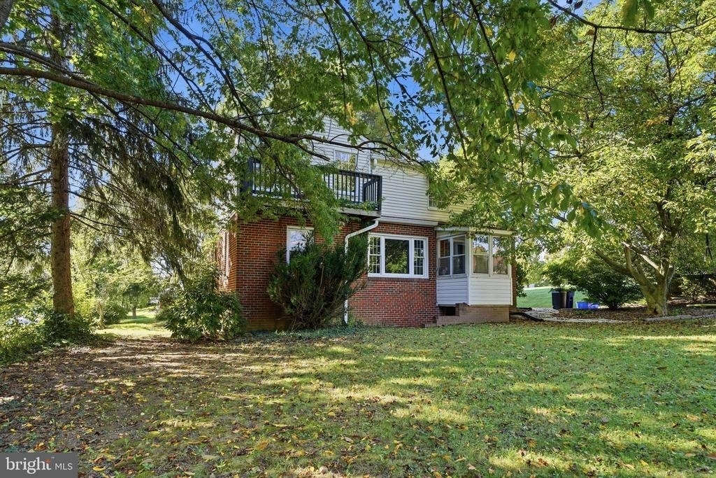 26015 Woodfield Road - Photo 46