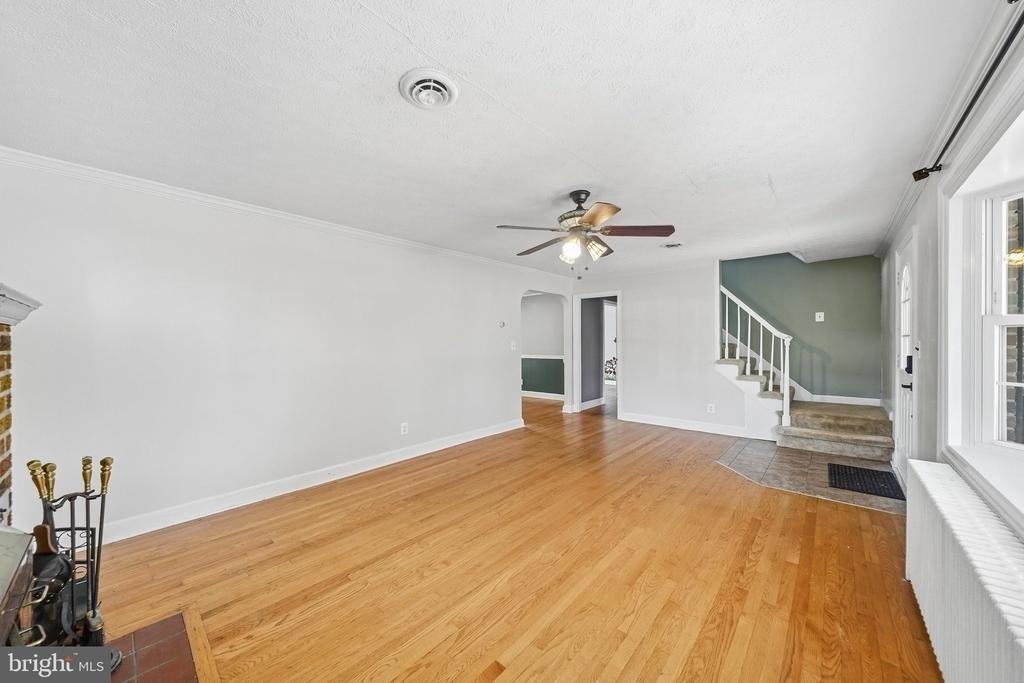 26015 Woodfield Road - Photo 6
