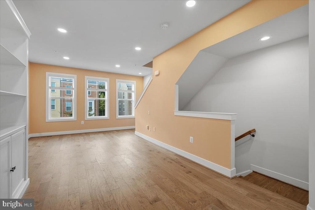12715 Vuillard Street - Photo 3