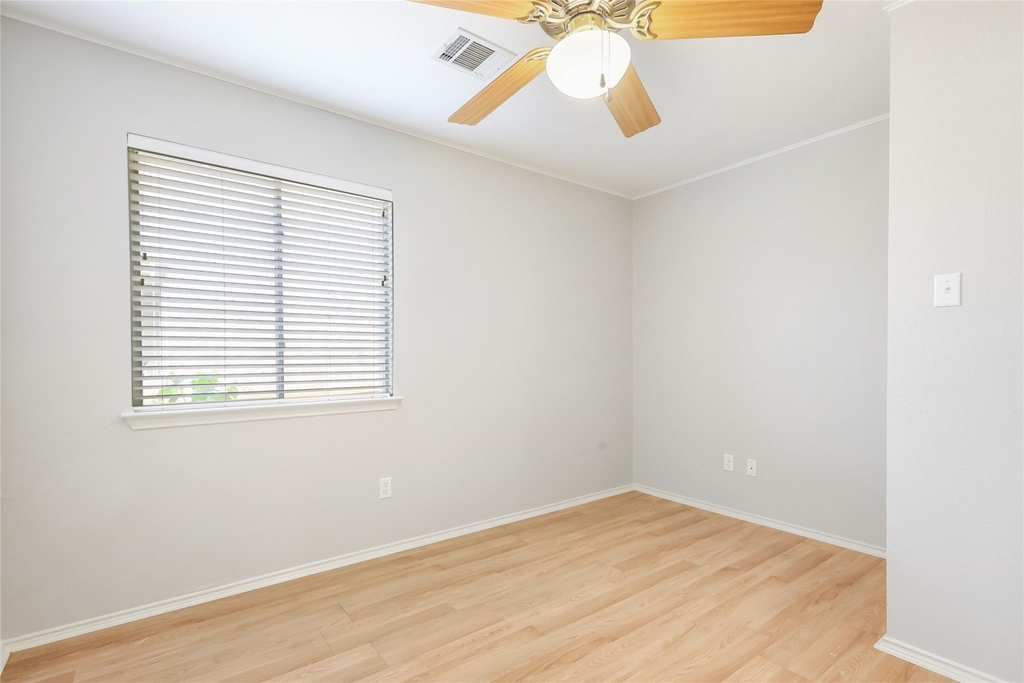 15204 Drusillas Dr - Photo 13