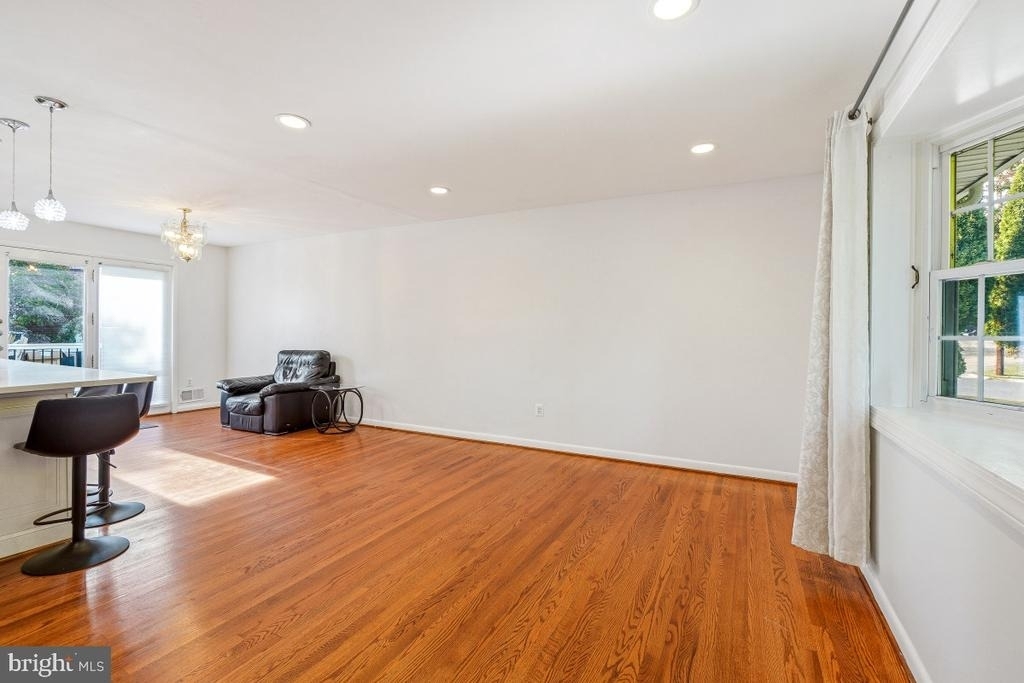 6 Kerwood Court - Photo 8