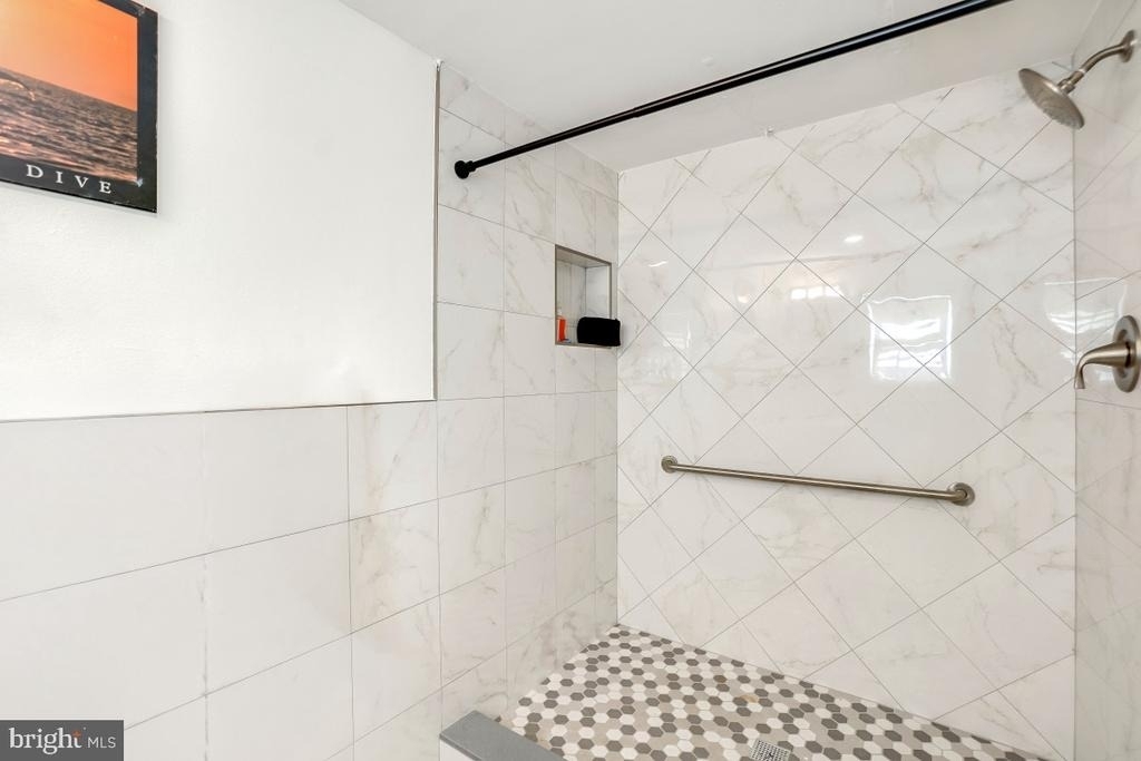 6 Kerwood Court - Photo 32