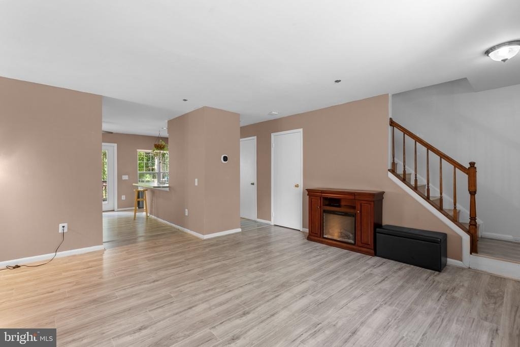 3529 Dartmoor Lane - Photo 3