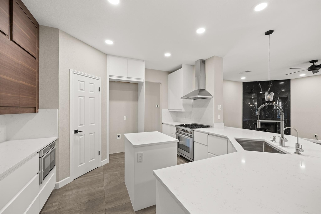 4117 Travis Country Cir - Photo 19