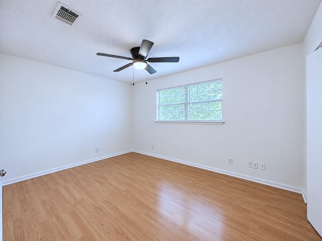 2011 Kirksey Dr - Photo 14