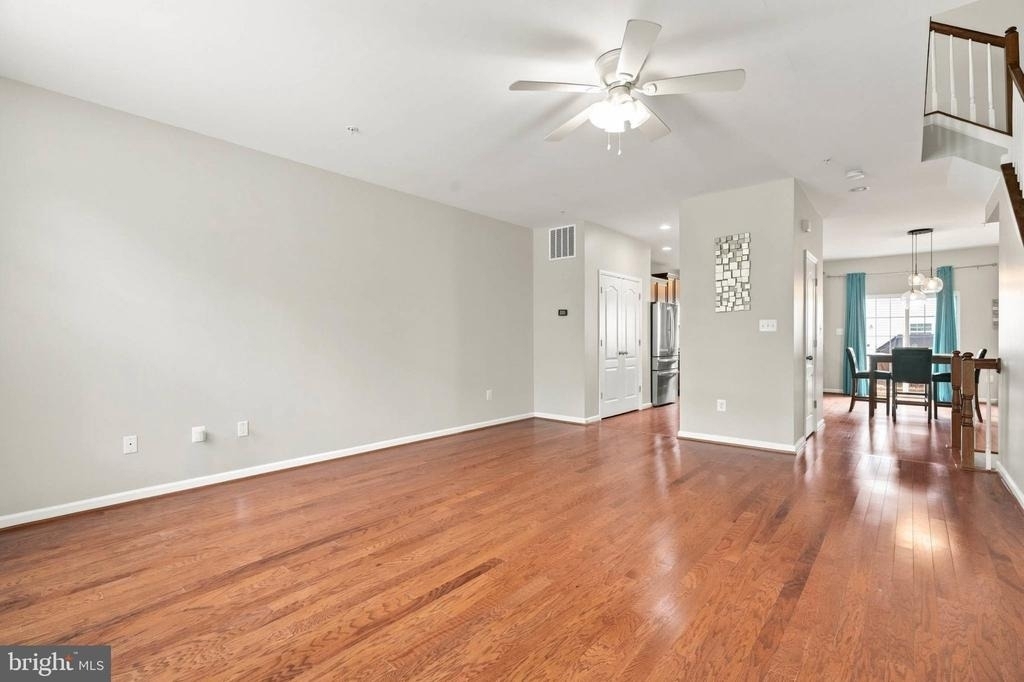 7832 Blue Stream Drive - Photo 6
