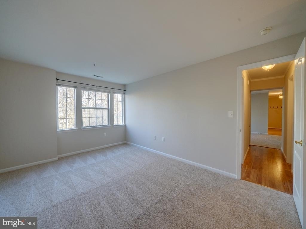 8513 Falls Run Road - Photo 21