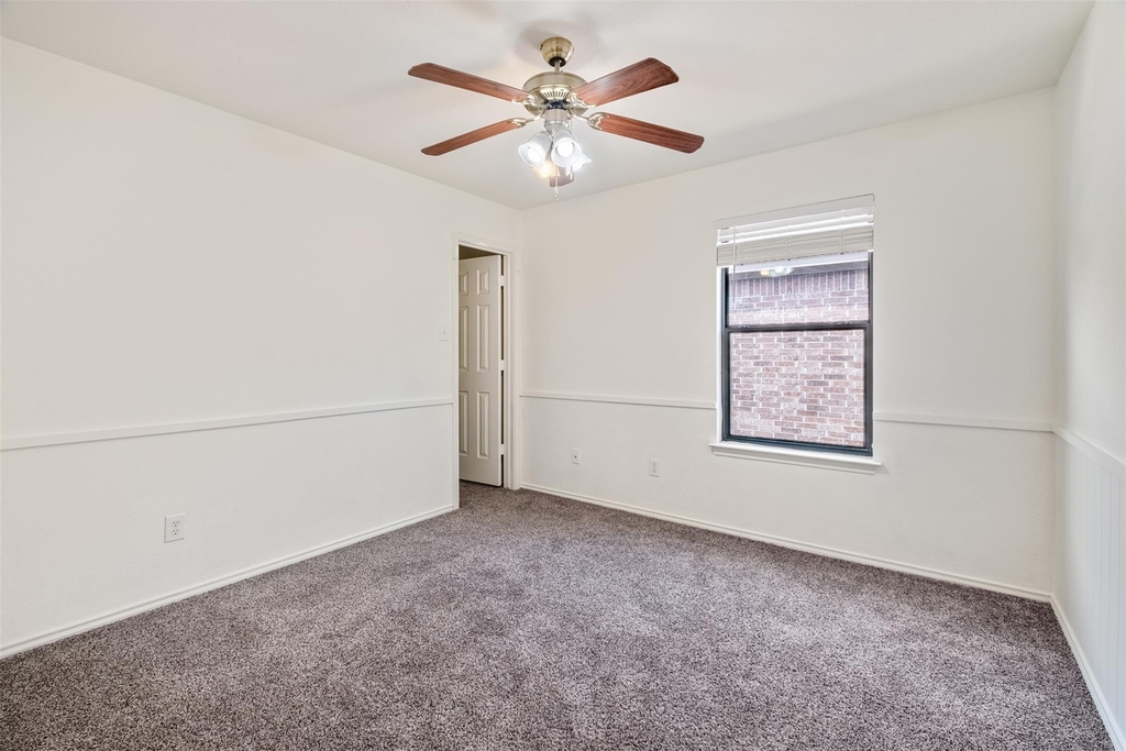 9109 Ipswich Bay Dr - Photo 17
