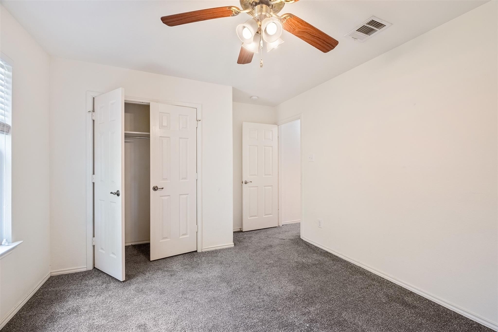 9109 Ipswich Bay Dr - Photo 15