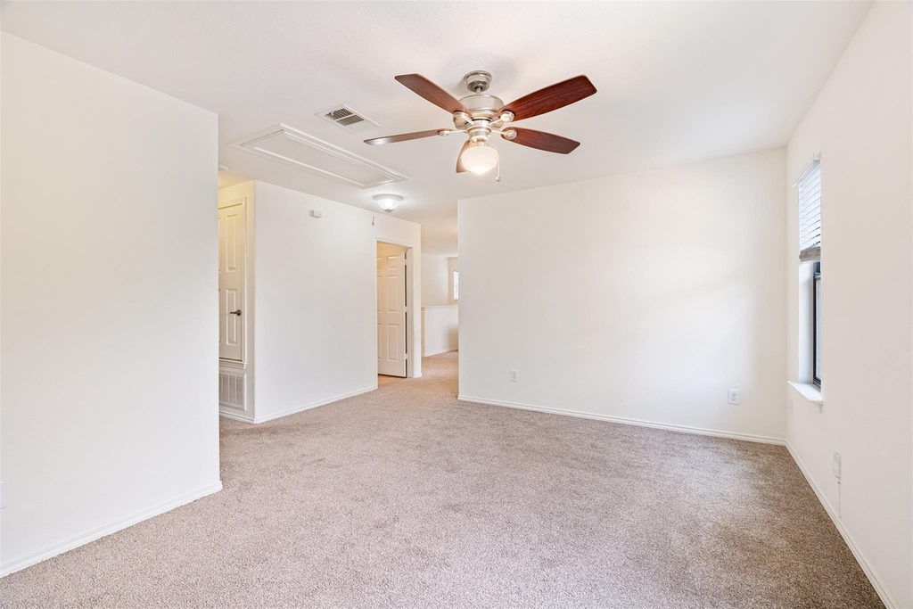 9109 Ipswich Bay Dr - Photo 19
