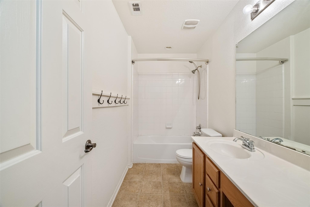 9109 Ipswich Bay Dr - Photo 16