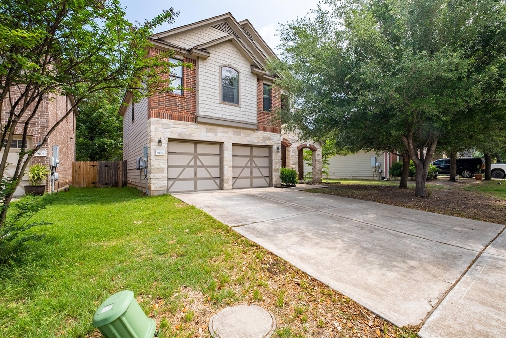 9109 Ipswich Bay Dr - Photo 0