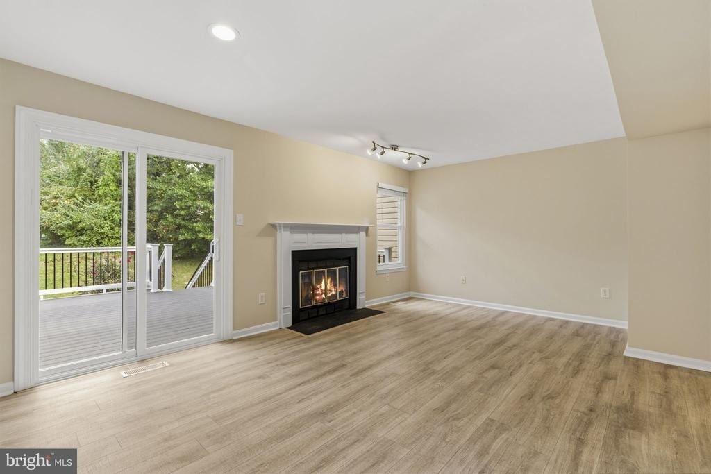 5605 Ringwood Drive - Photo 10