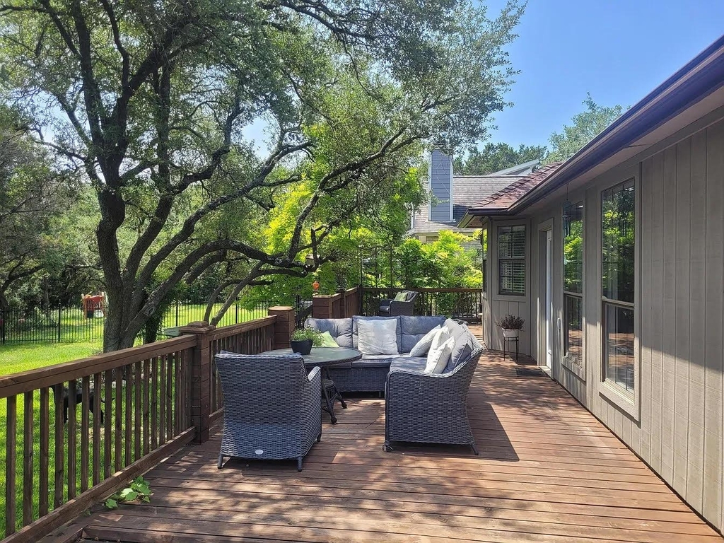 128 Long Wood Ave - Photo 4