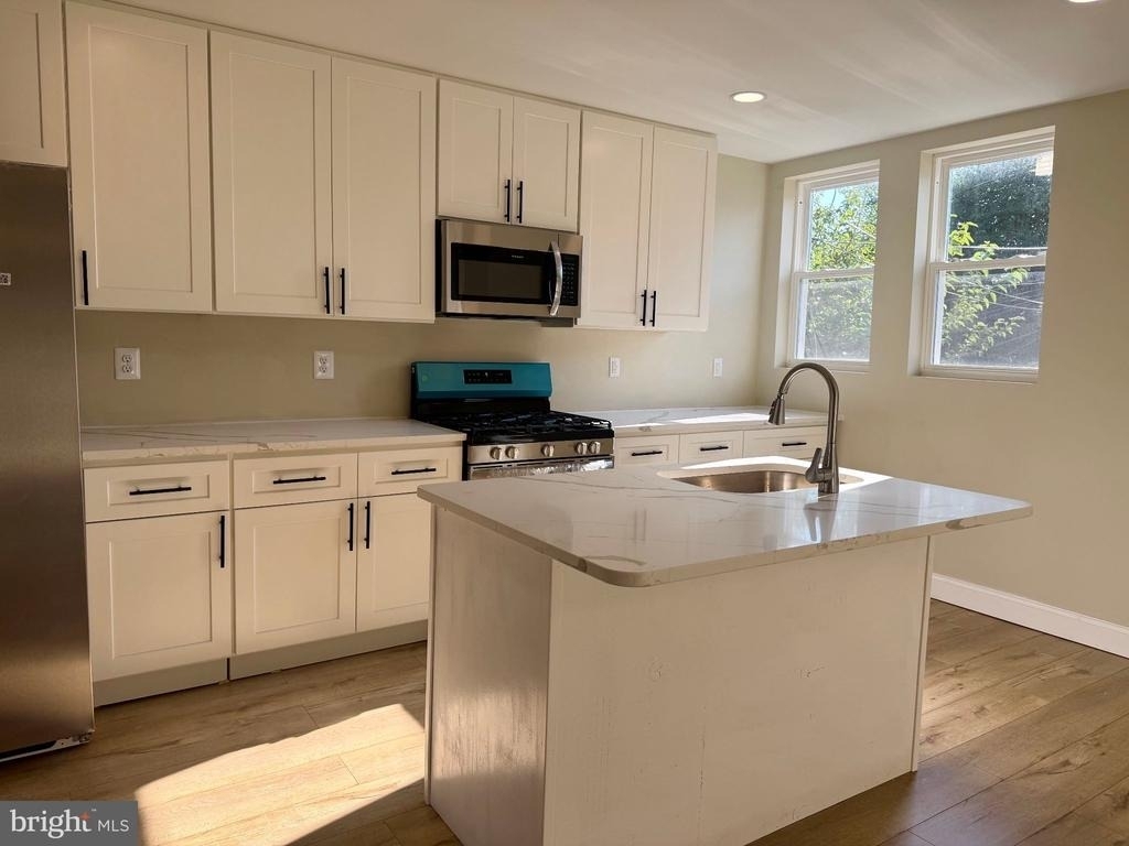 12 S Tremont Road - Photo 3