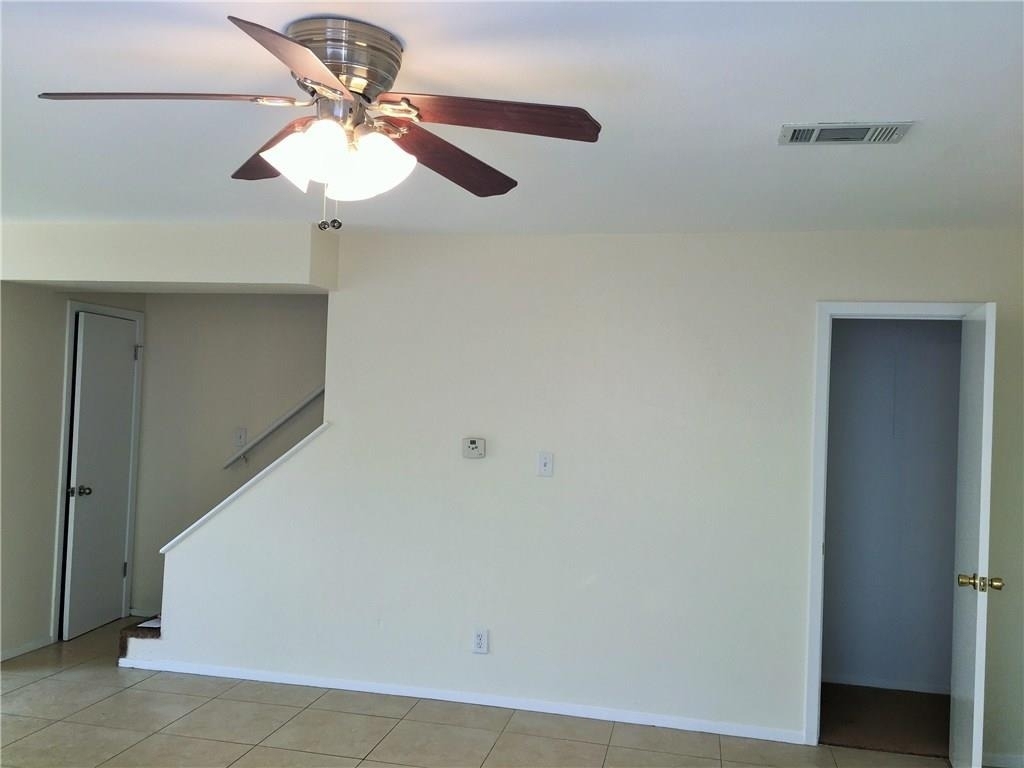 2616 Ektom Dr - Photo 4
