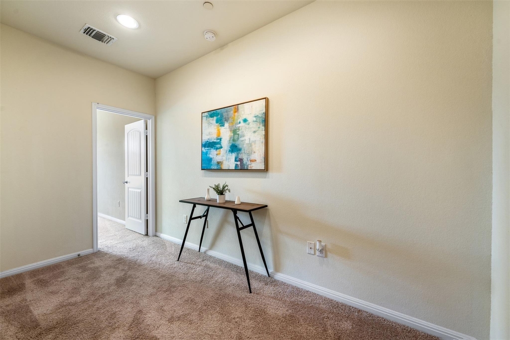 1001 Zodiac Ln - Photo 15