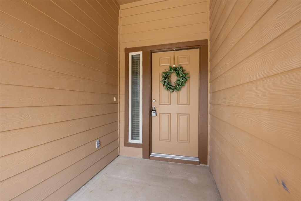 1001 Zodiac Ln - Photo 2