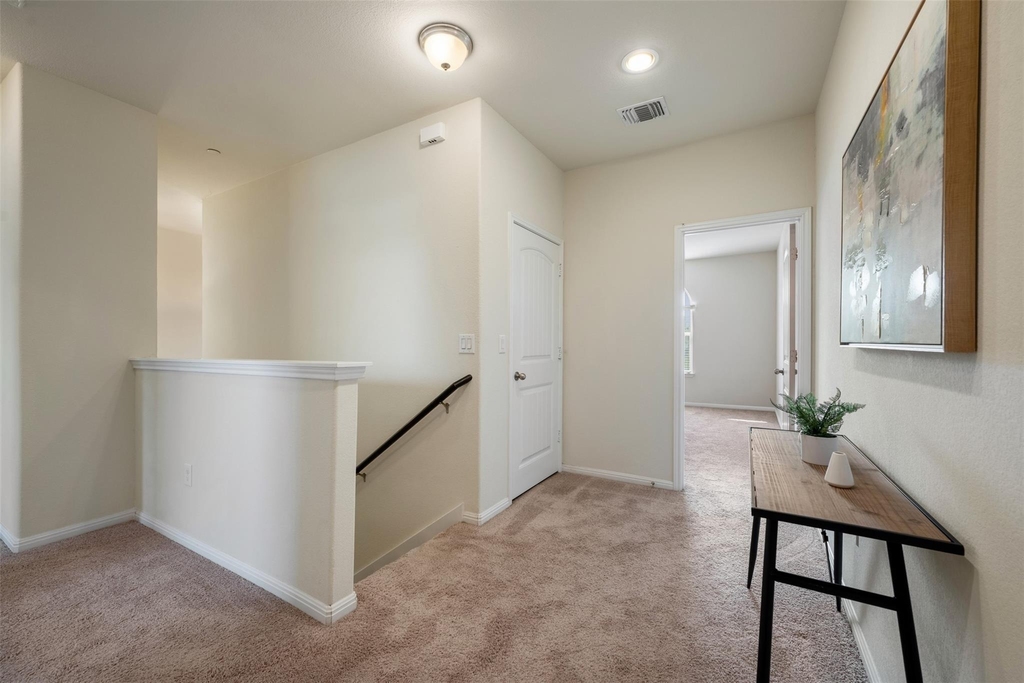 1001 Zodiac Ln - Photo 14