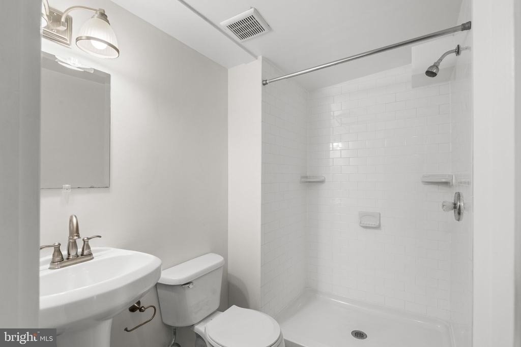 118 W Randall Street - Photo 26