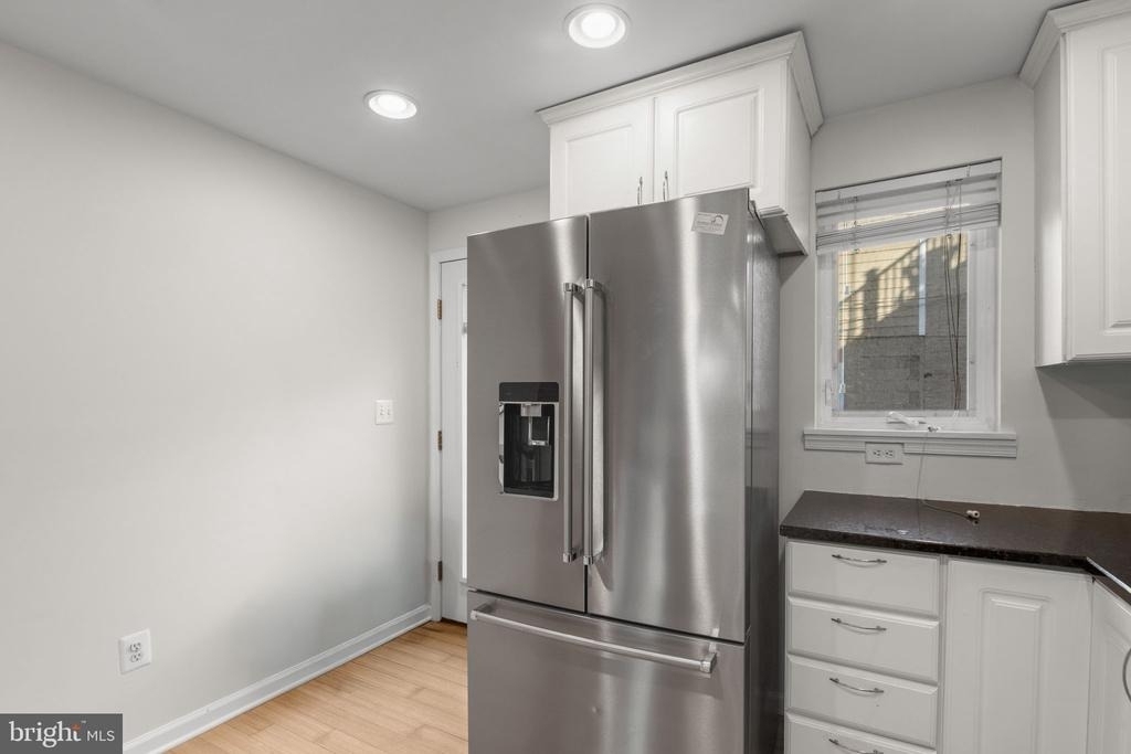 118 W Randall Street - Photo 12