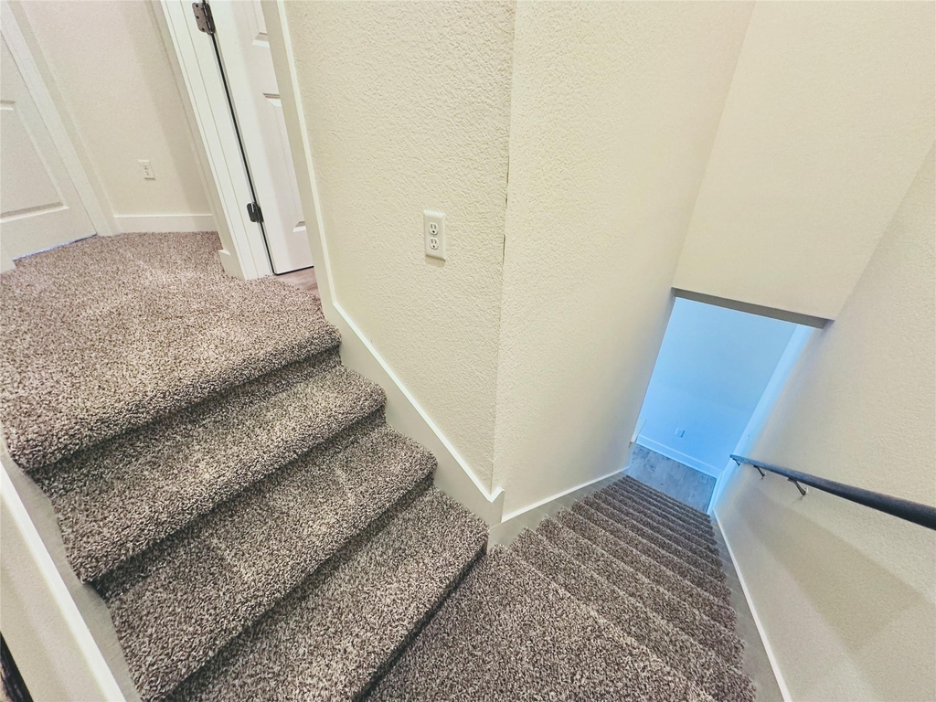 2216 Creekside Ln - Photo 14