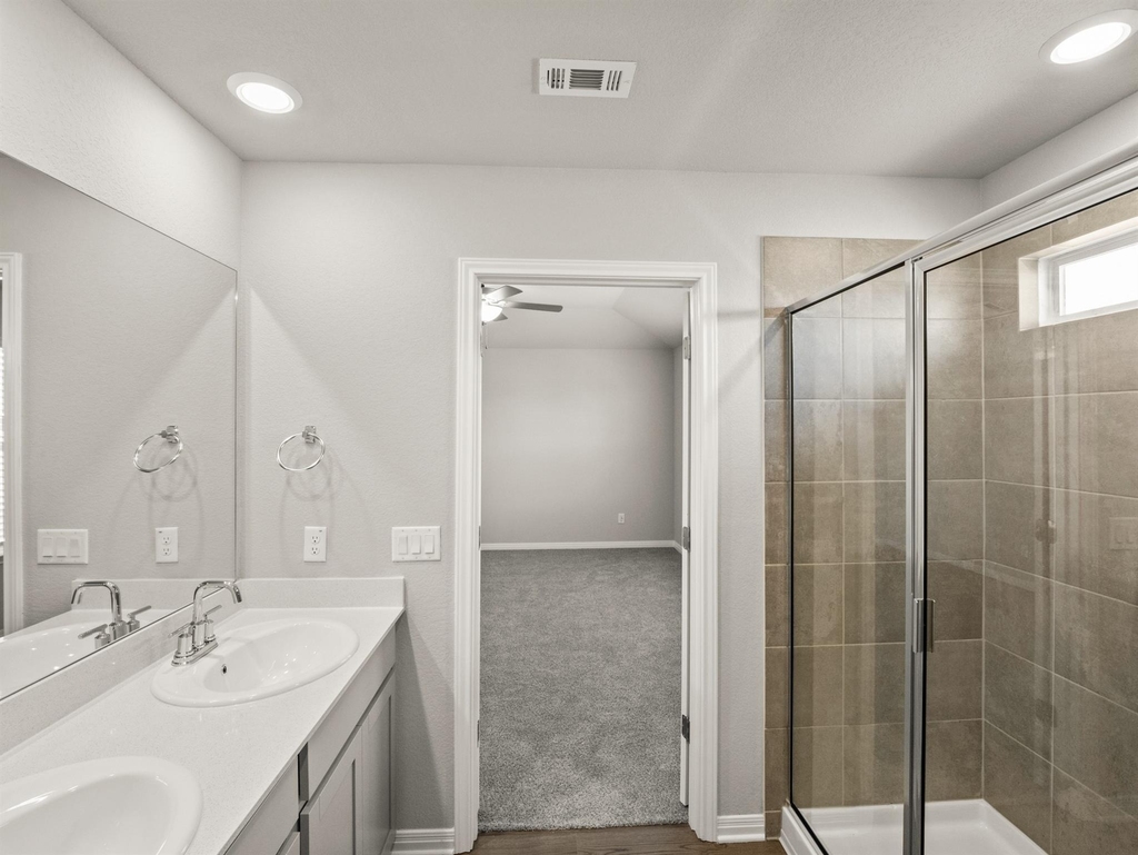 121 Greenway Ln - Photo 10