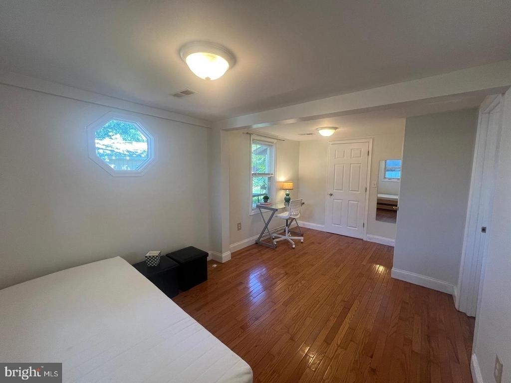 626 Clark Ave - Photo 9