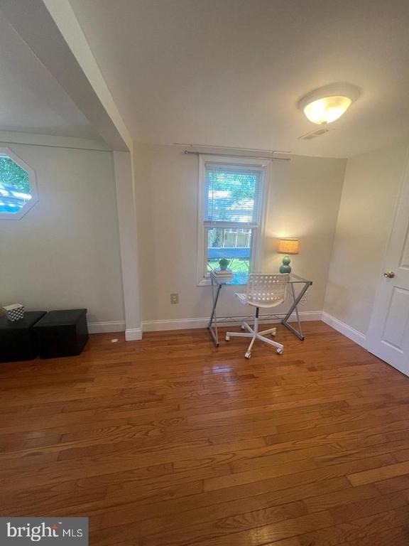 626 Clark Ave - Photo 7