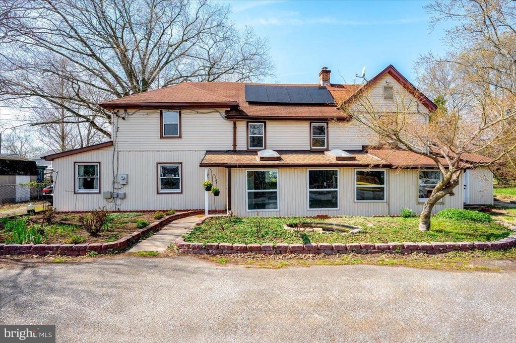 626 Clark Ave - Photo 0