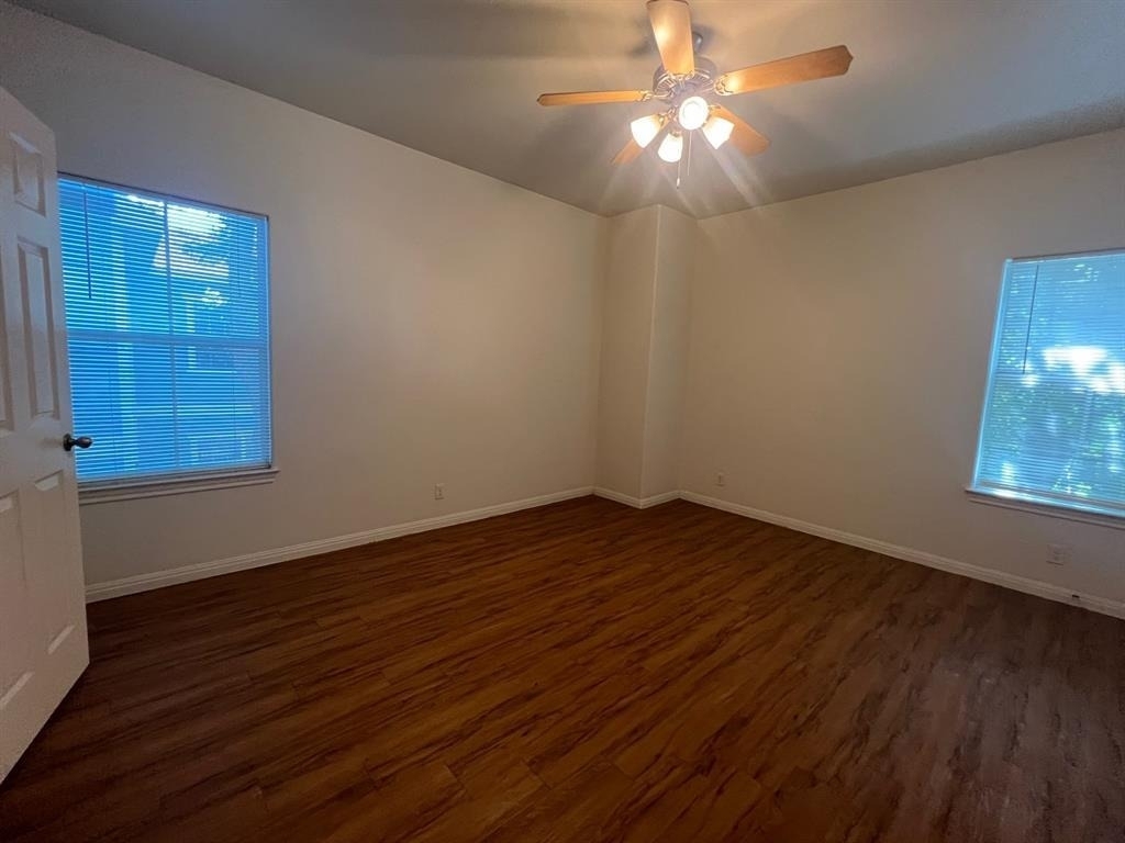 5402 Martin Ave - Photo 6