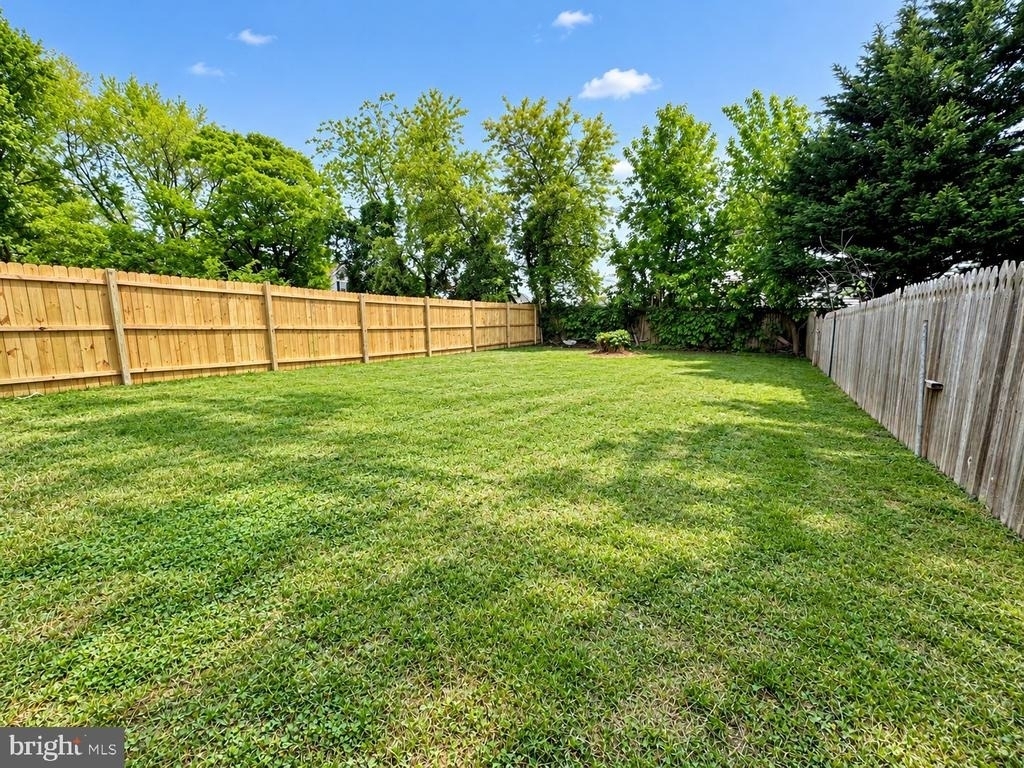 5613 N Dupont Highway - Photo 2