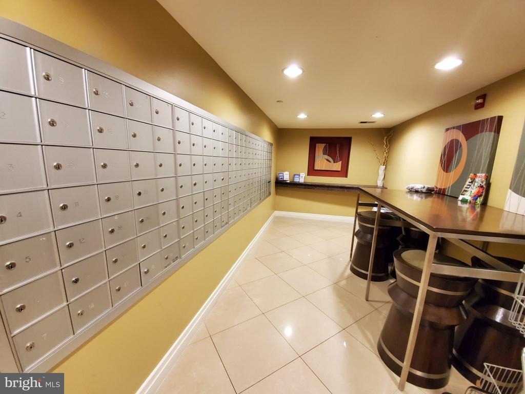 915 E St Street Nw - Photo 11