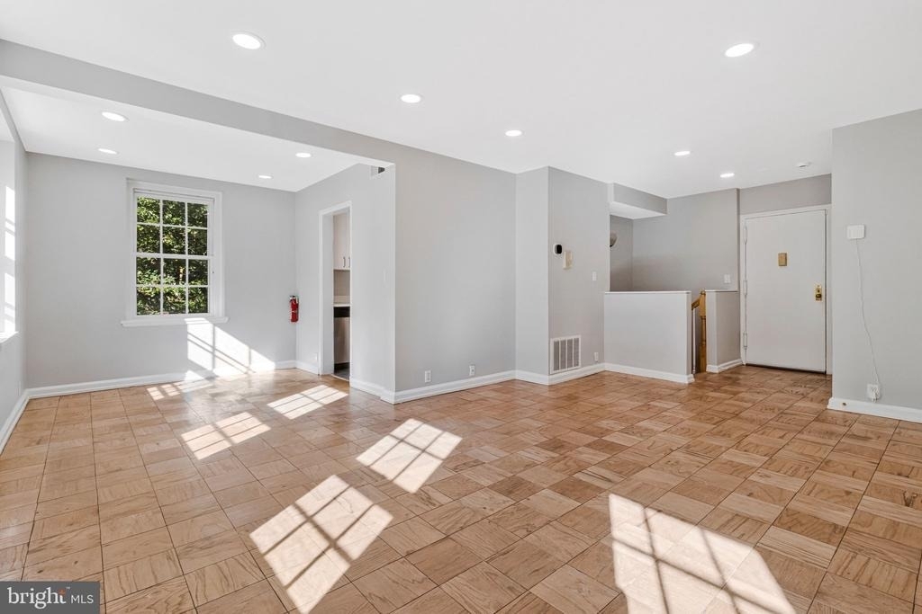 3460 39th Street Nw - Photo 14