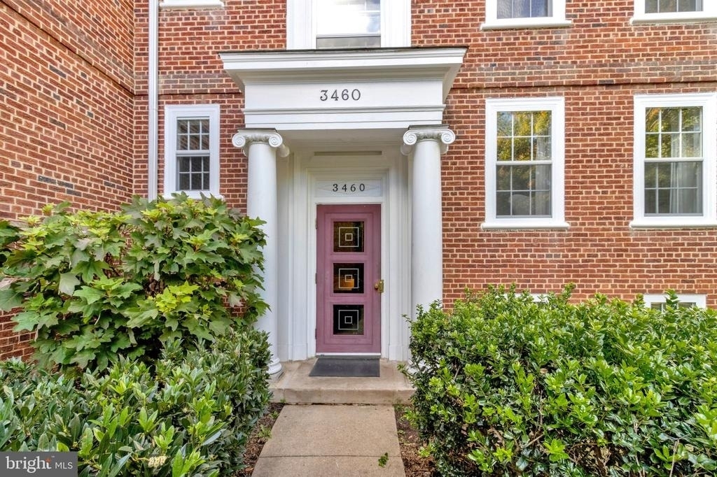 3460 39th Street Nw - Photo 1