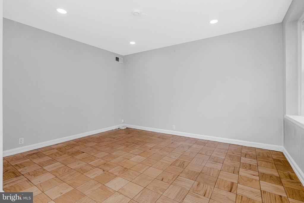 3460 39th Street Nw - Photo 23