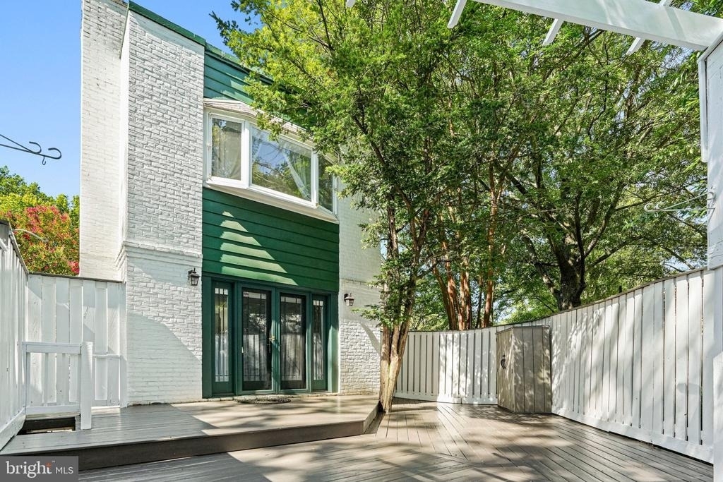 2749 Arizona Avenue Nw - Photo 18