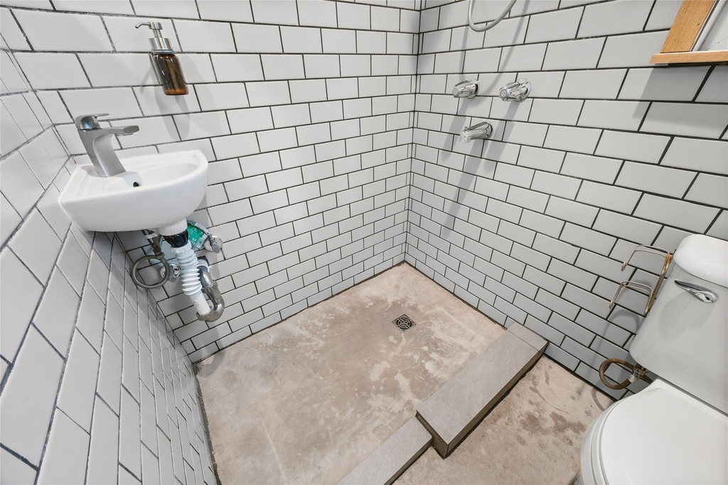 8200 0 Wavertree Ct - Photo 21
