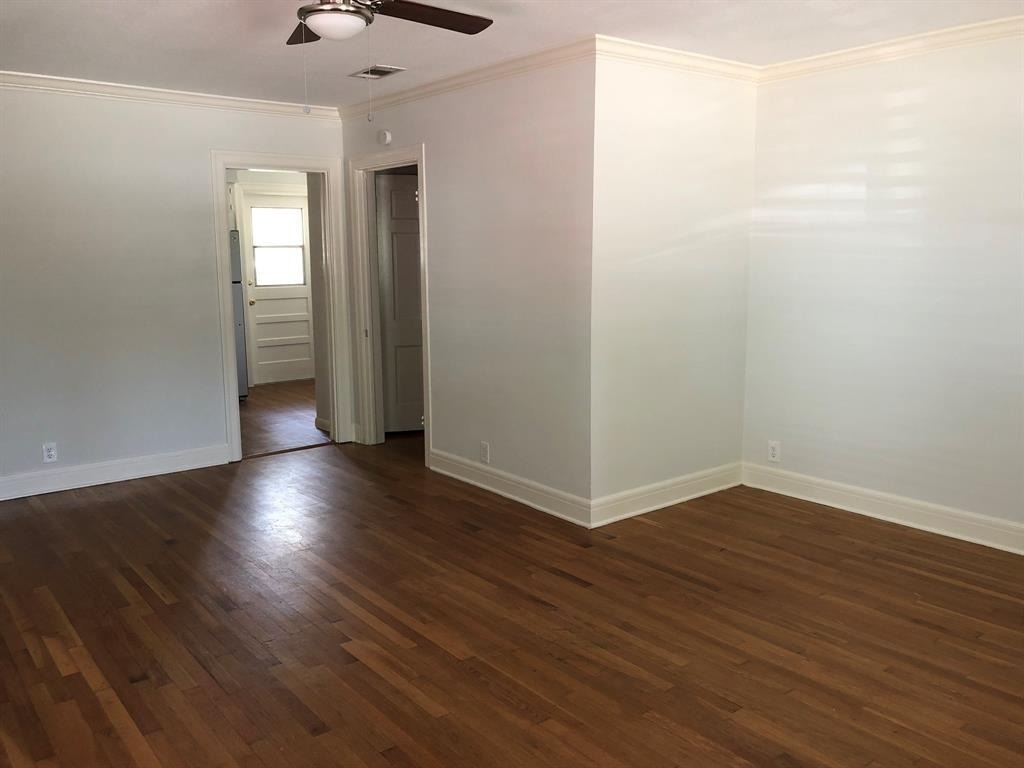 1020 Ellingson Ln - Photo 4