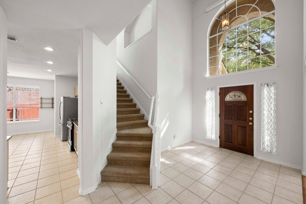 1917 Chasewood Dr - Photo 1