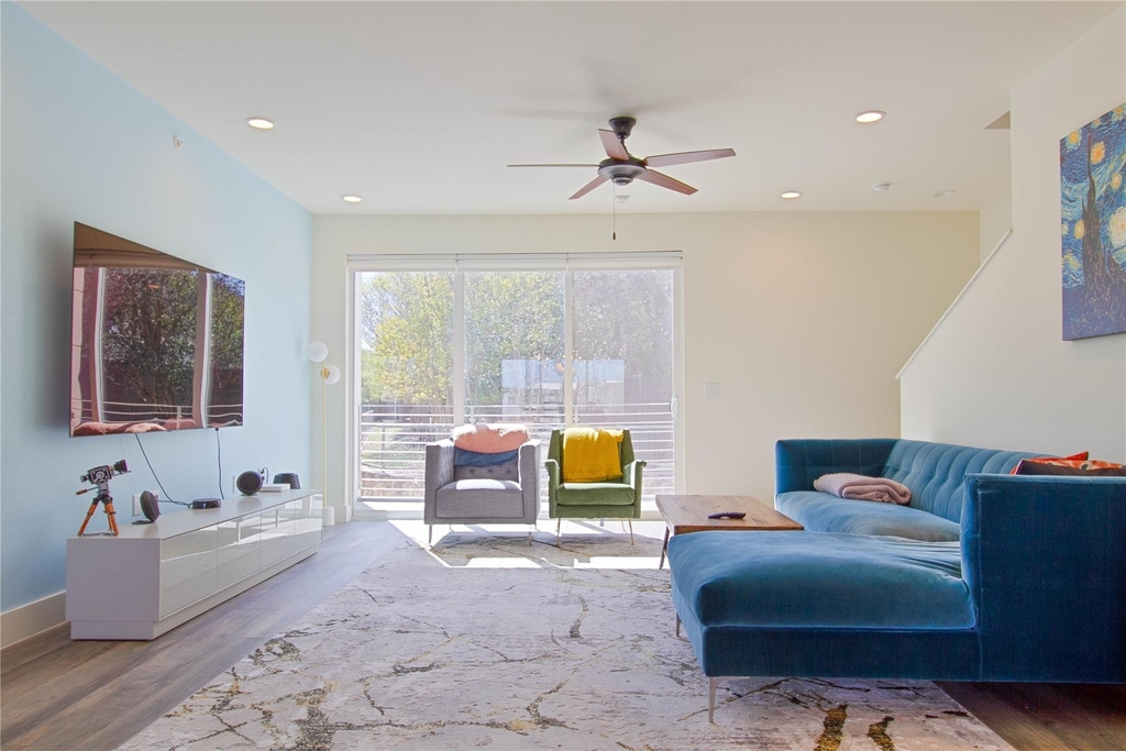 604 N Bluff Dr - Photo 6