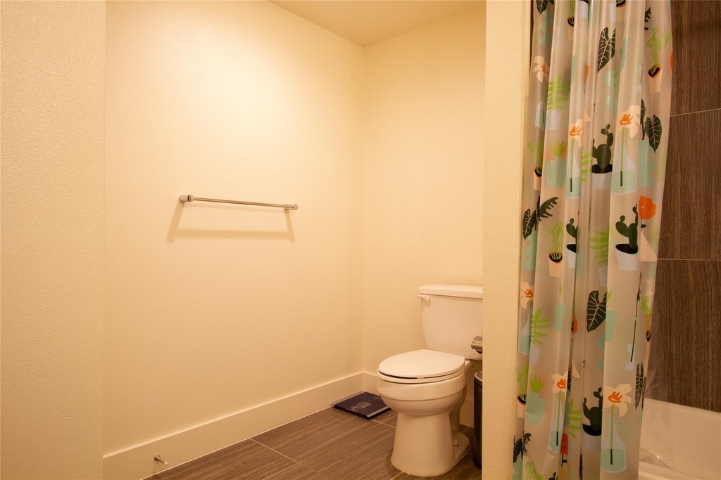 604 N Bluff Dr - Photo 19